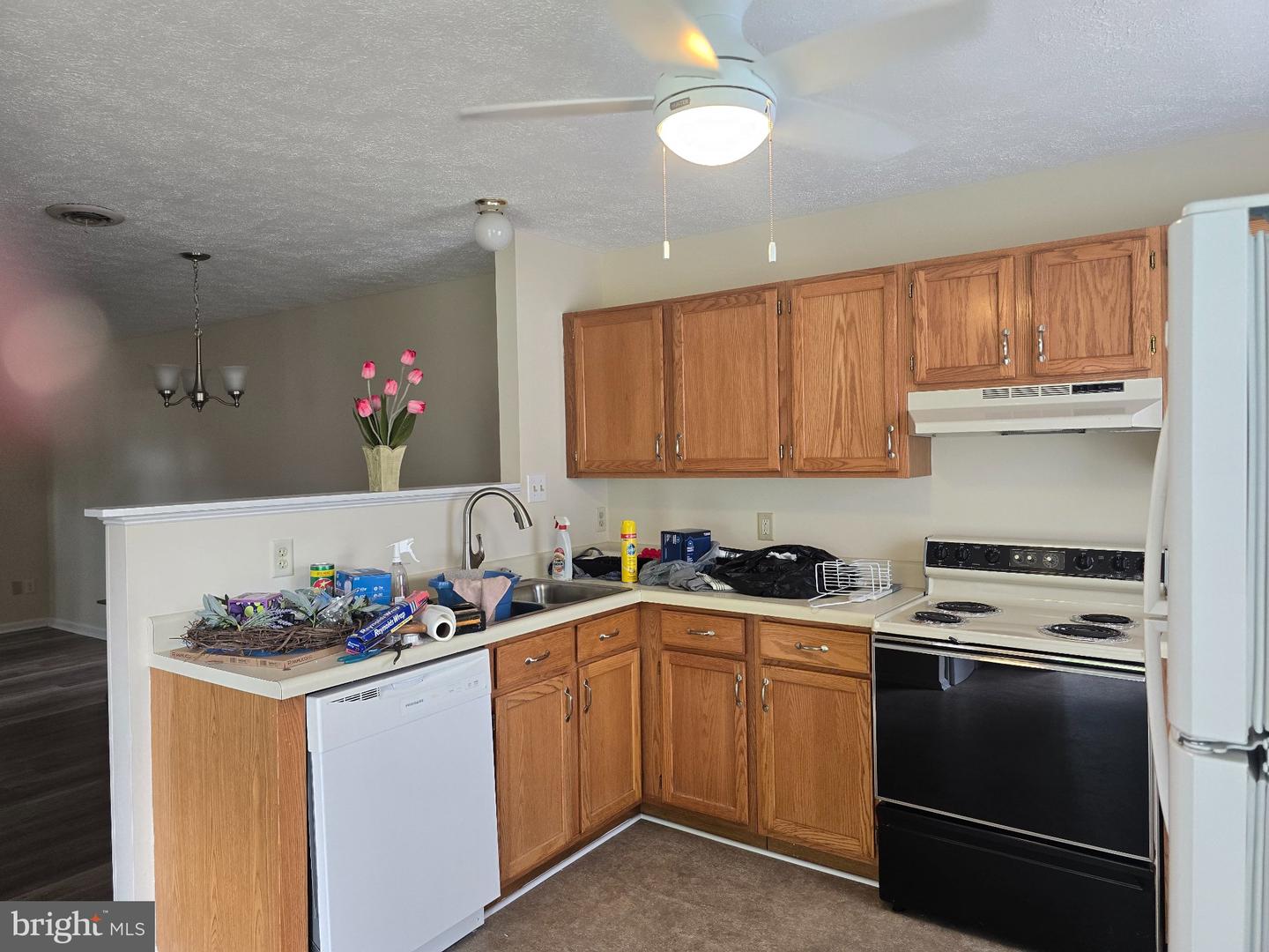 2640 Limestone Ct Property Photo 7