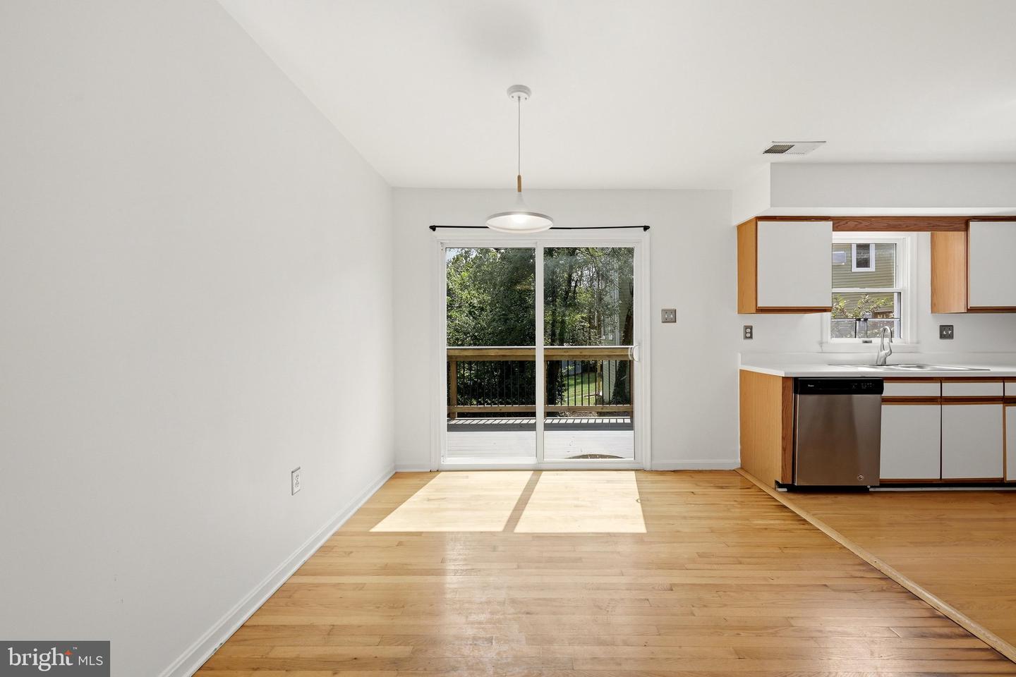 103 E Germain St Property Photo 10