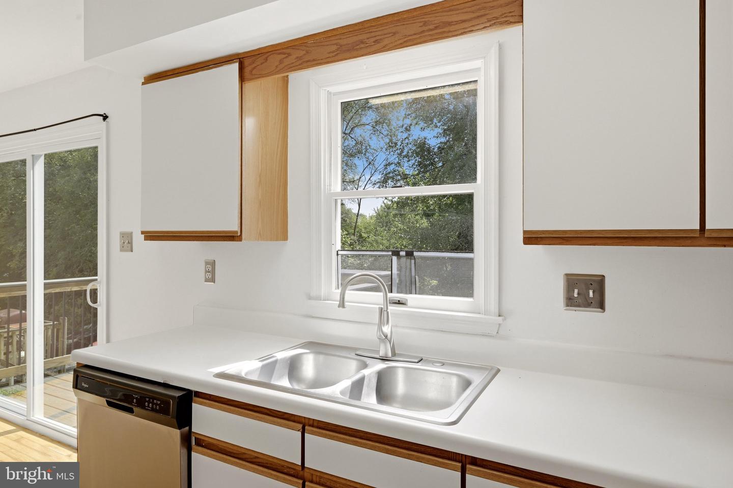 103 E Germain St Property Photo 17