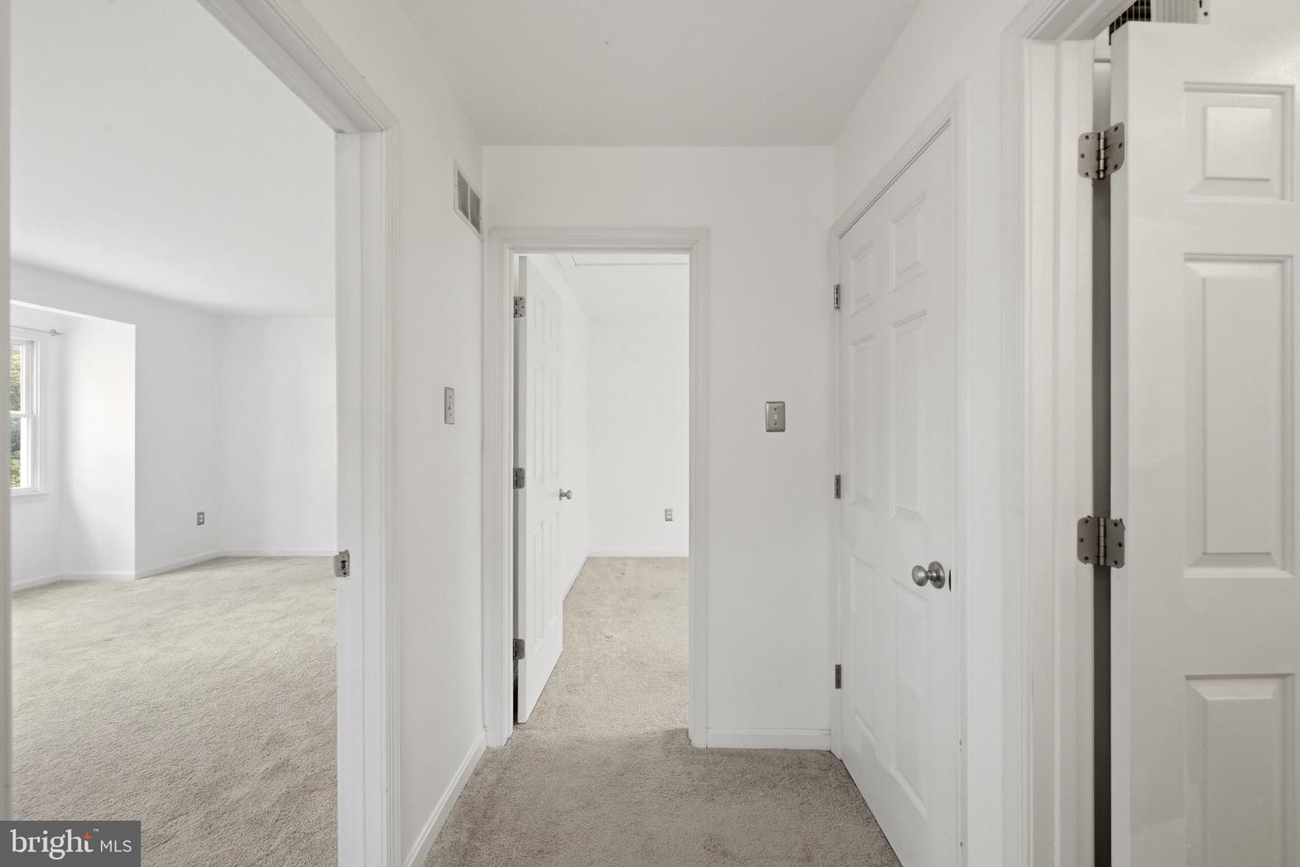 103 E Germain St Property Photo 19