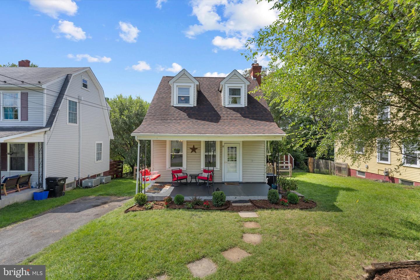 17 Glaize Ave Property Photo 2