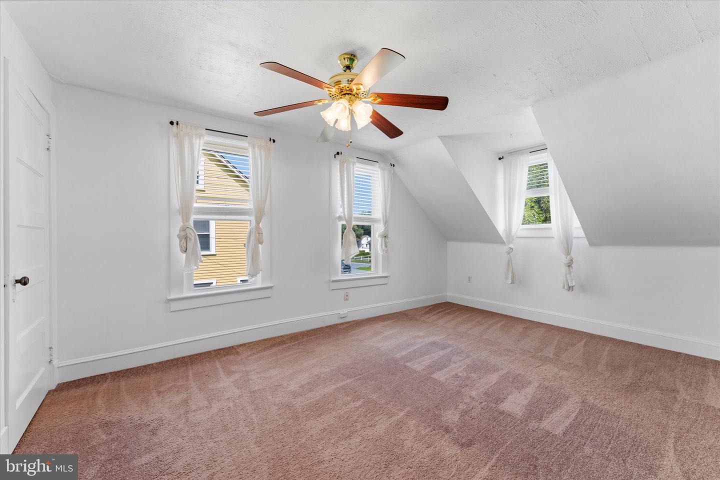 17 Glaize Ave Property Photo 16