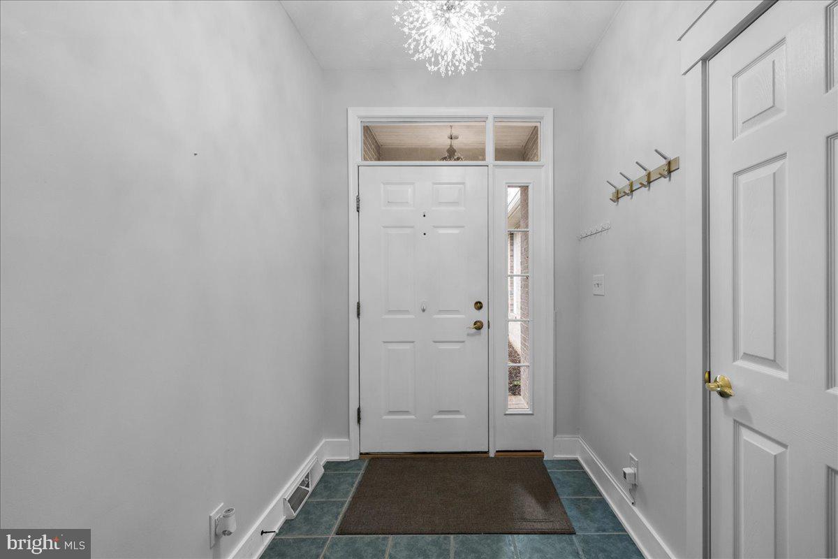832 Winder Ct Property Photo 29