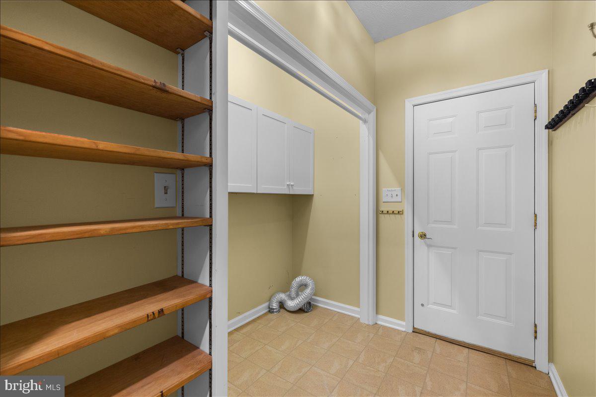 832 Winder Ct Property Photo 30