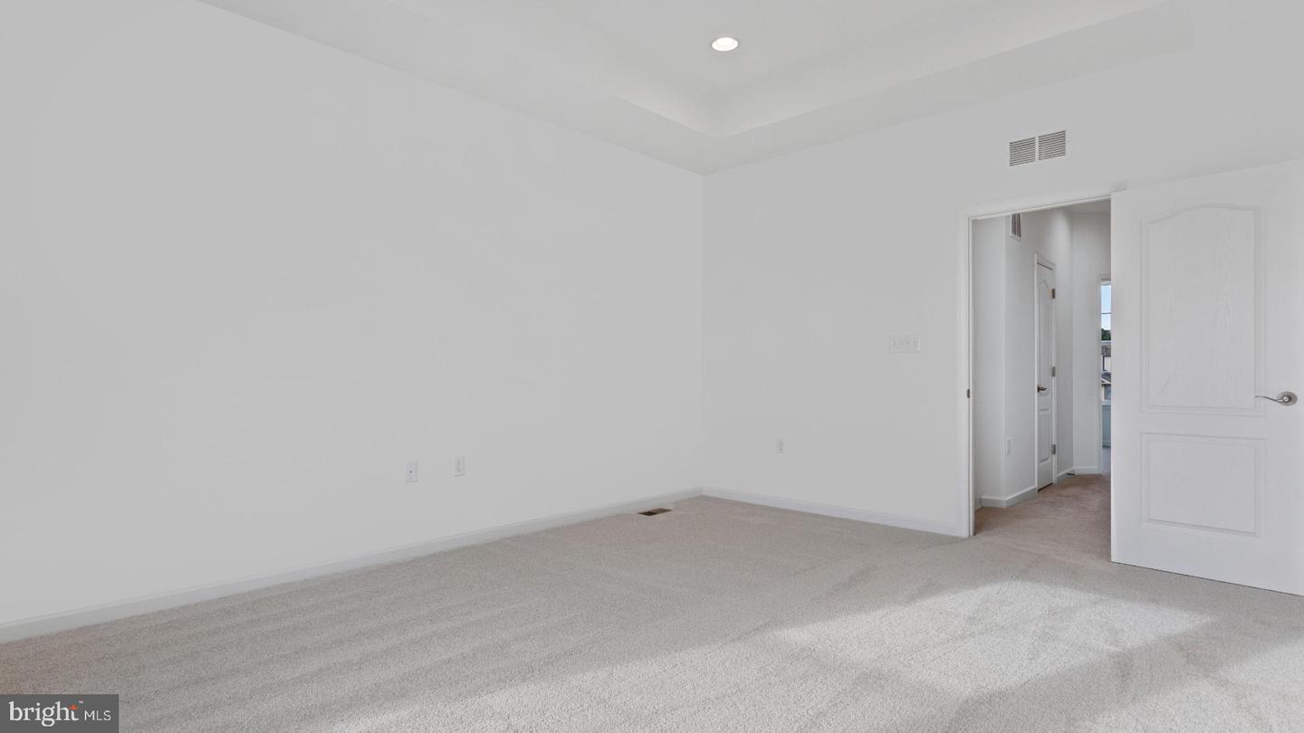 610 Hemsworth Ln Property Photo 18