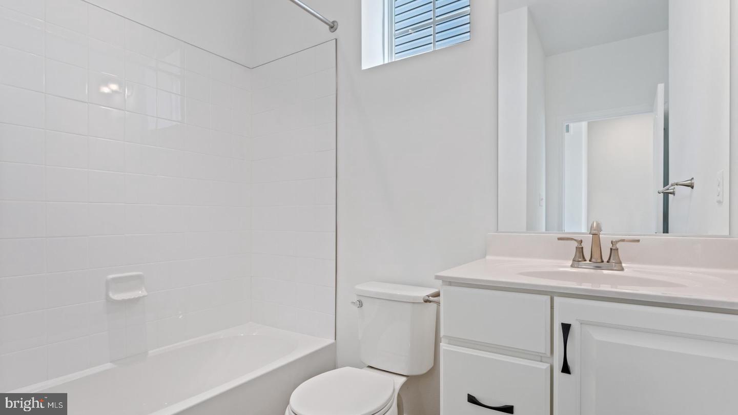 610 Hemsworth Ln Property Photo 19