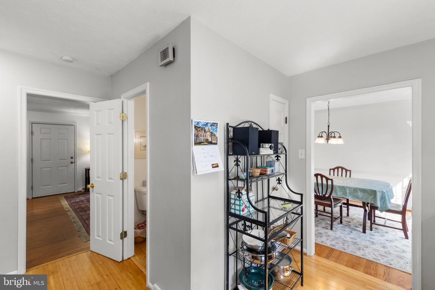 802 Appleseed Ct Property Photo 8
