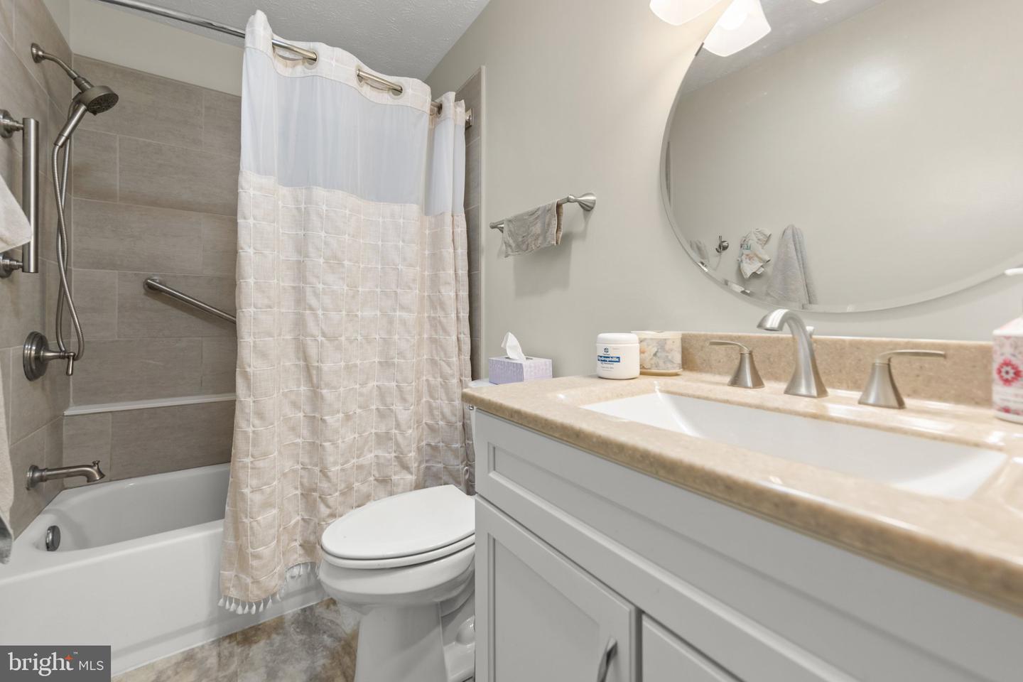 802 Appleseed Ct Property Photo 27