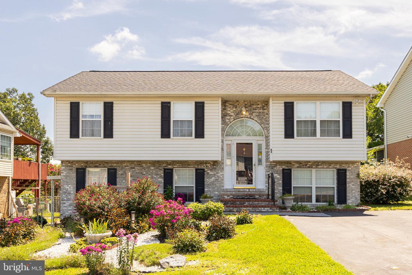 63 RIFLEMEN LN
