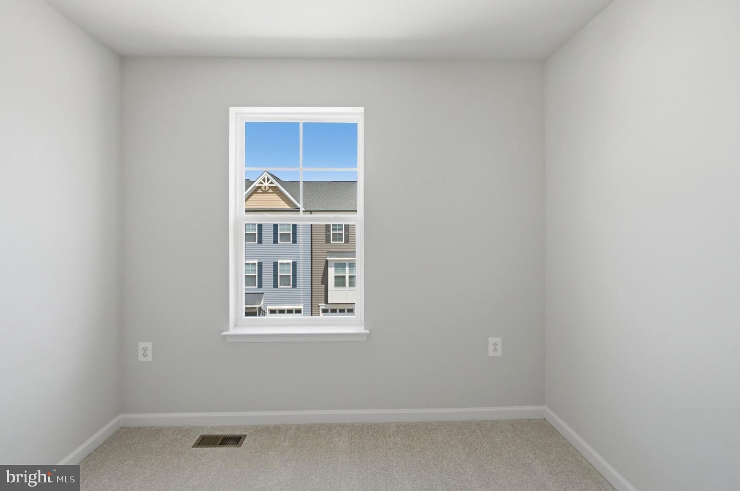 229 Monteith Dr Property Photo 30