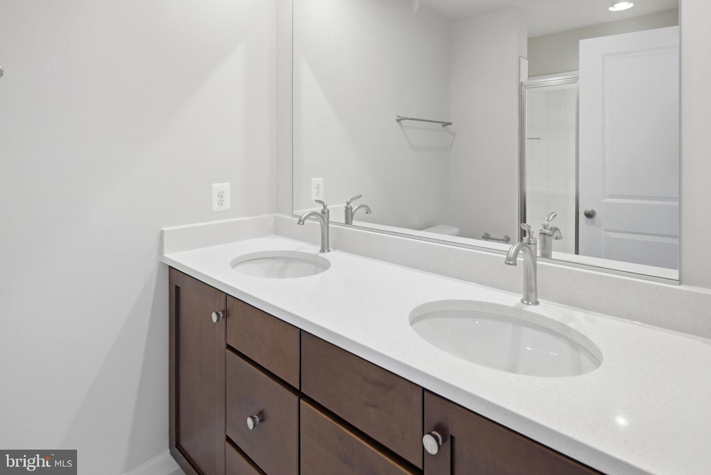 229 Monteith Dr Property Photo 44