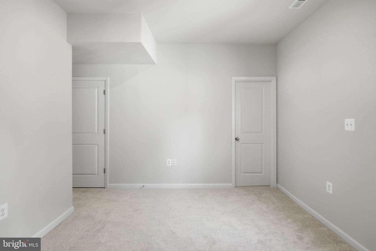 229 Monteith Dr Property Photo 49