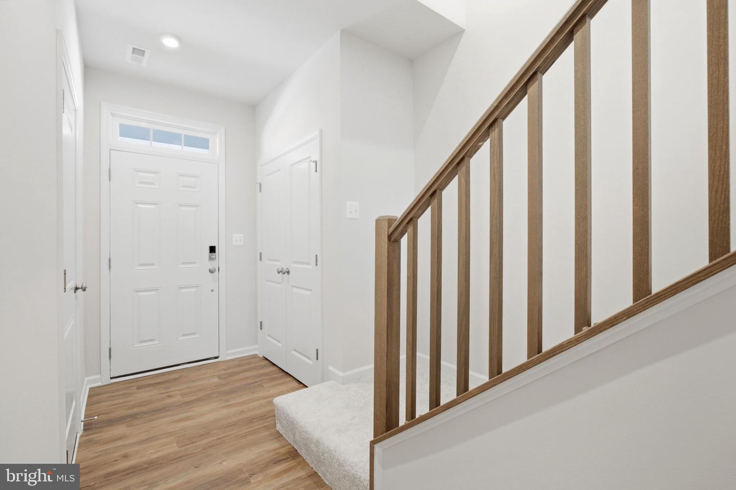 237 Monteith Dr Property Photo 2