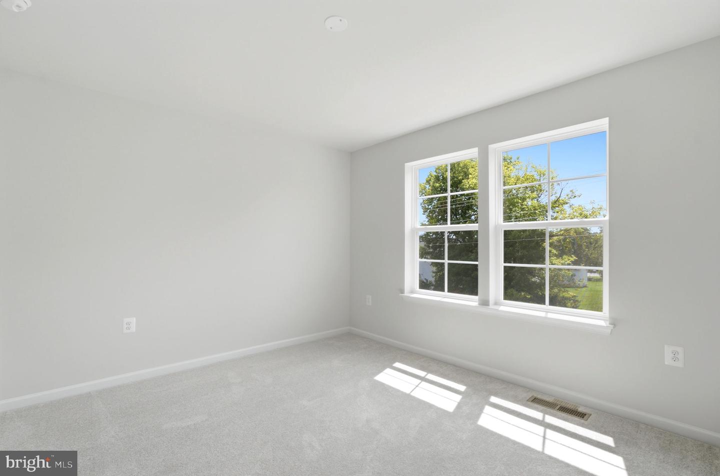 237 Monteith Dr Property Photo 14