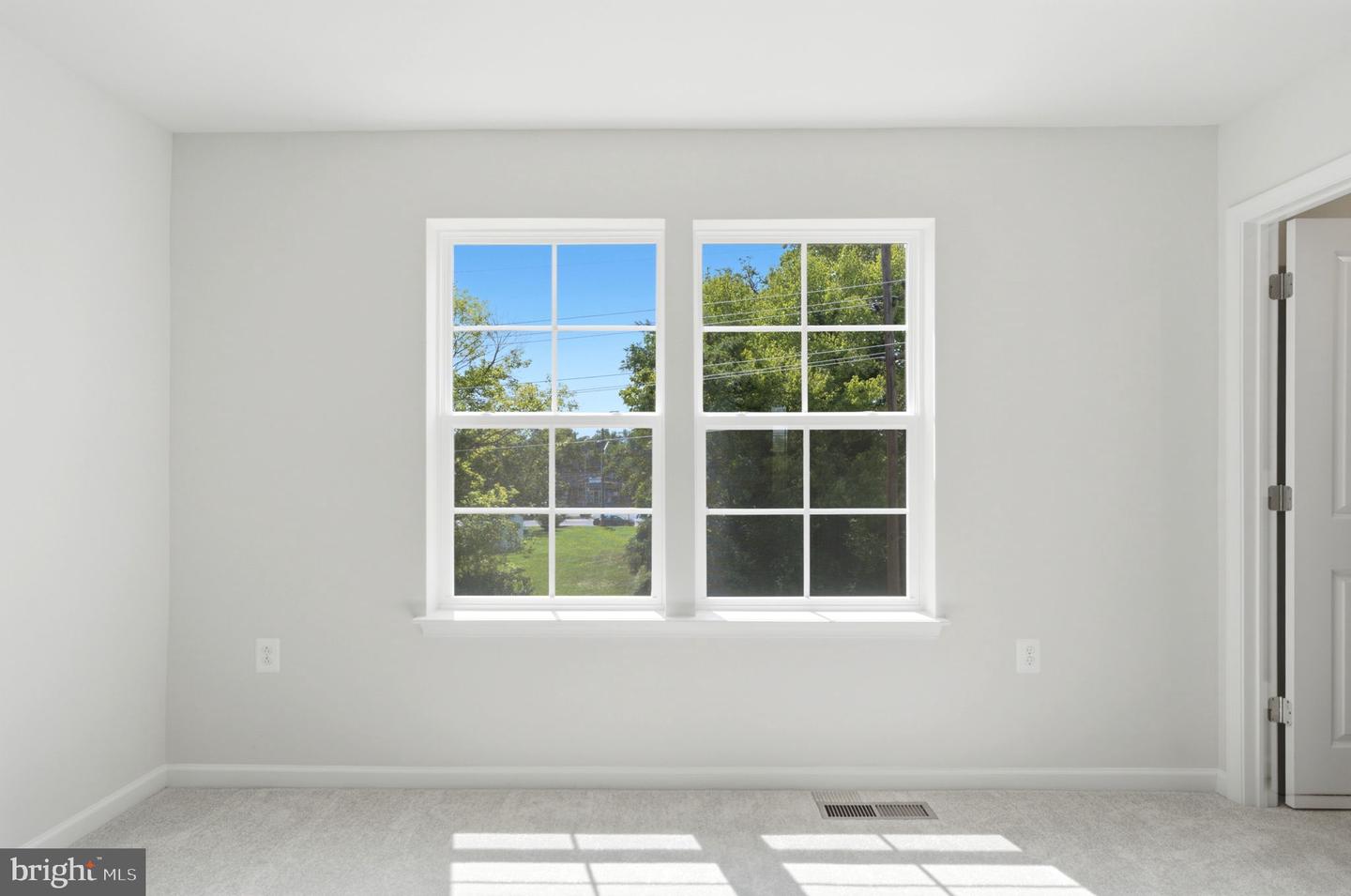 237 Monteith Dr Property Photo 16