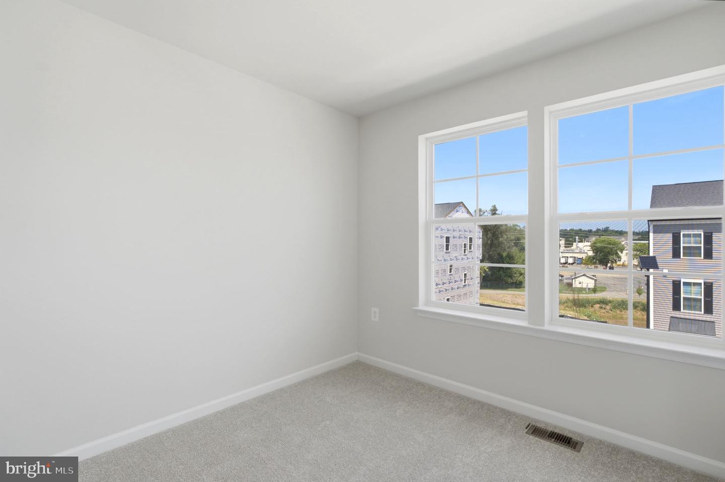 237 Monteith Dr Property Photo 25