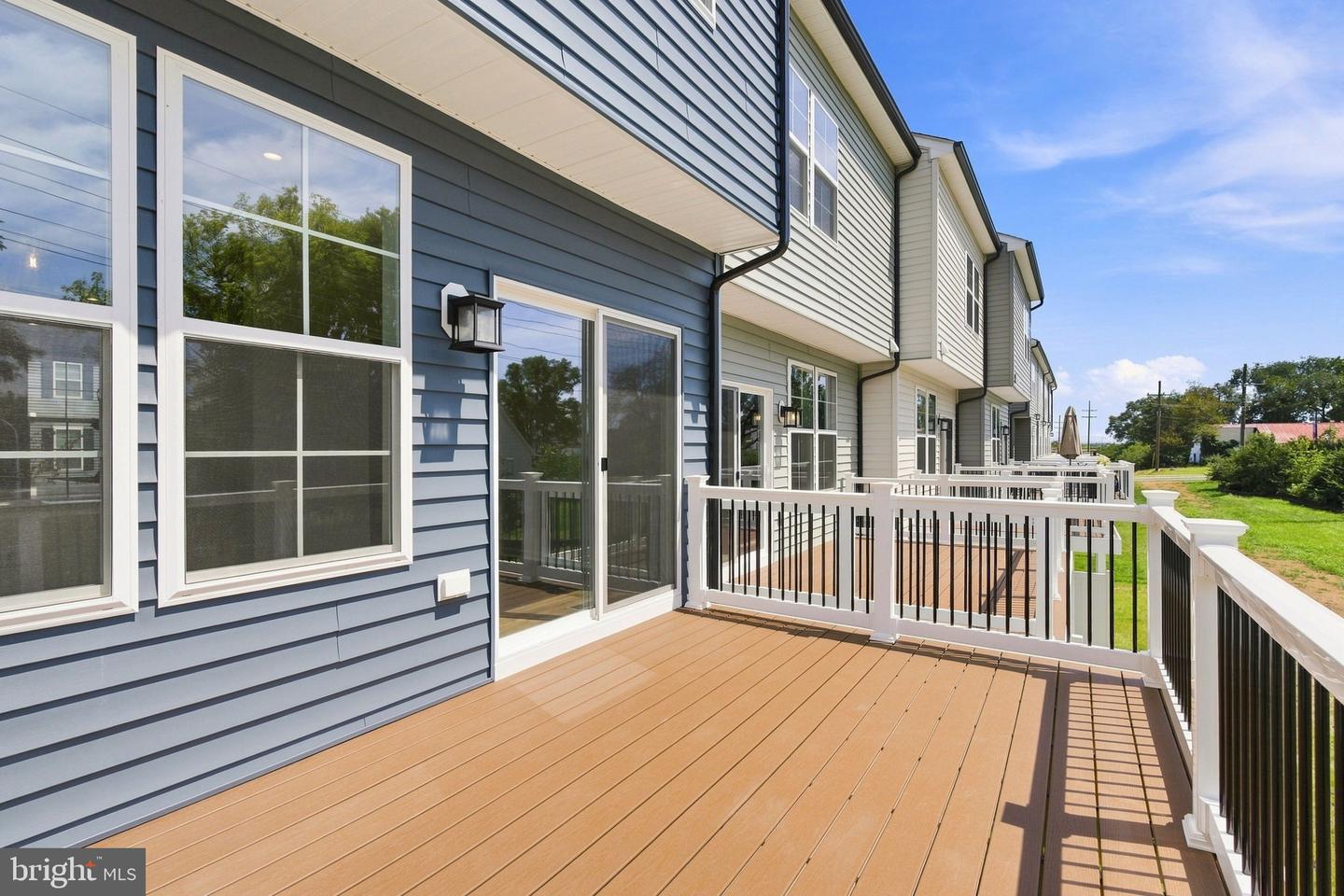 237 Monteith Dr Property Photo 40