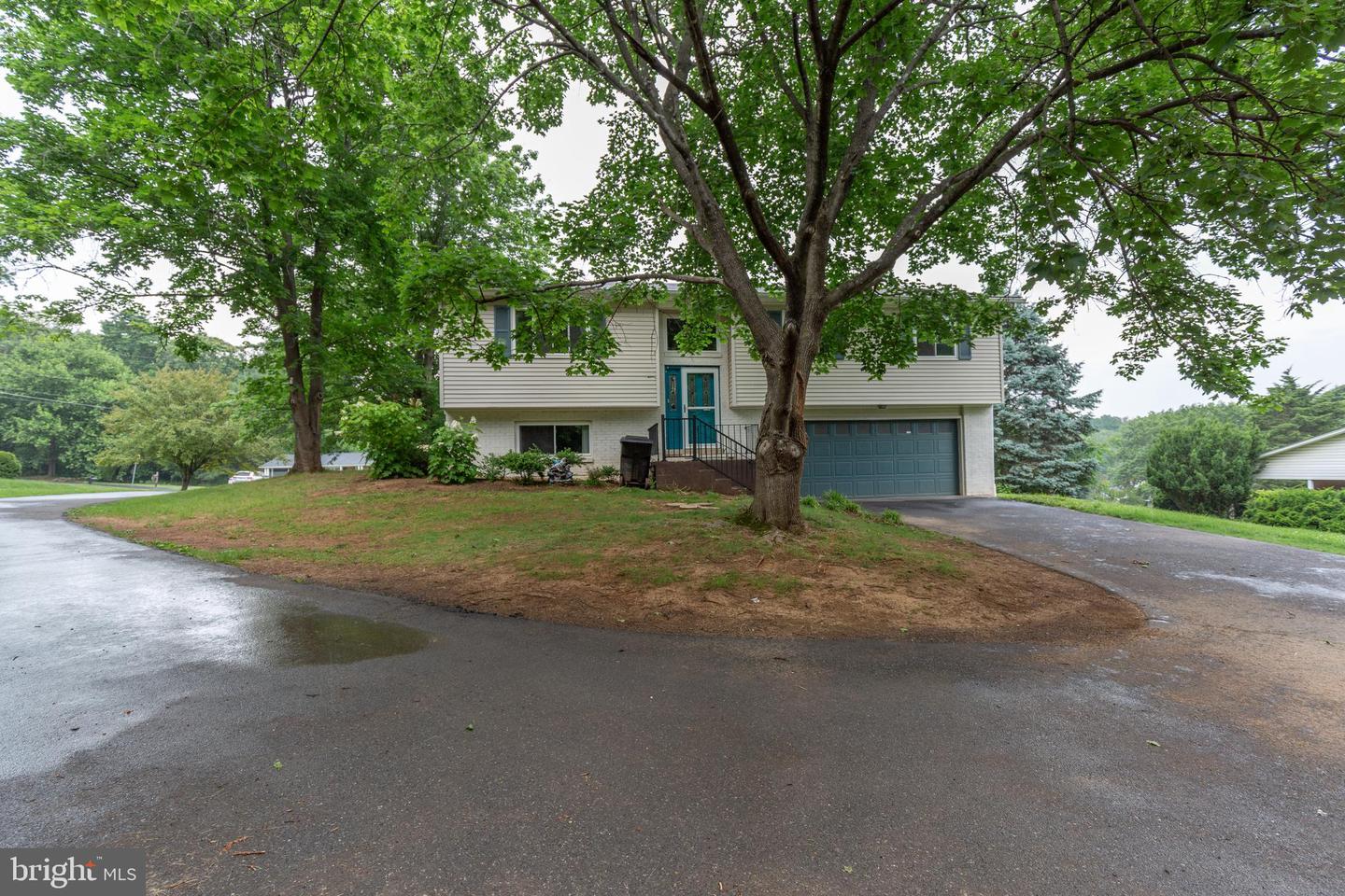 1517 Caroline St Property Photo 1