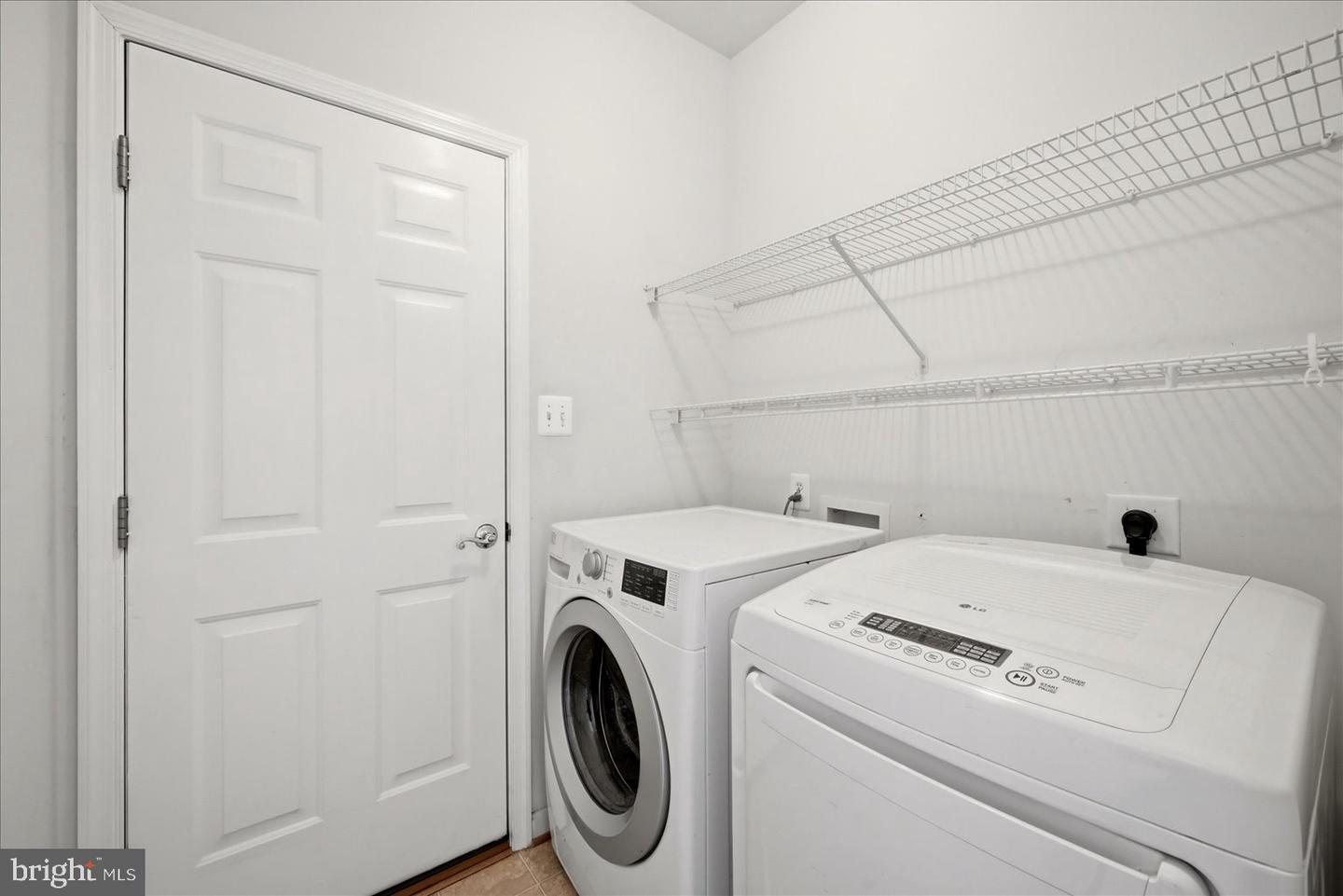 938 Wayne Dr Property Photo 10