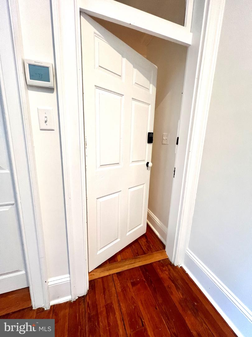 41 S Cameron St #b Property Photo 5