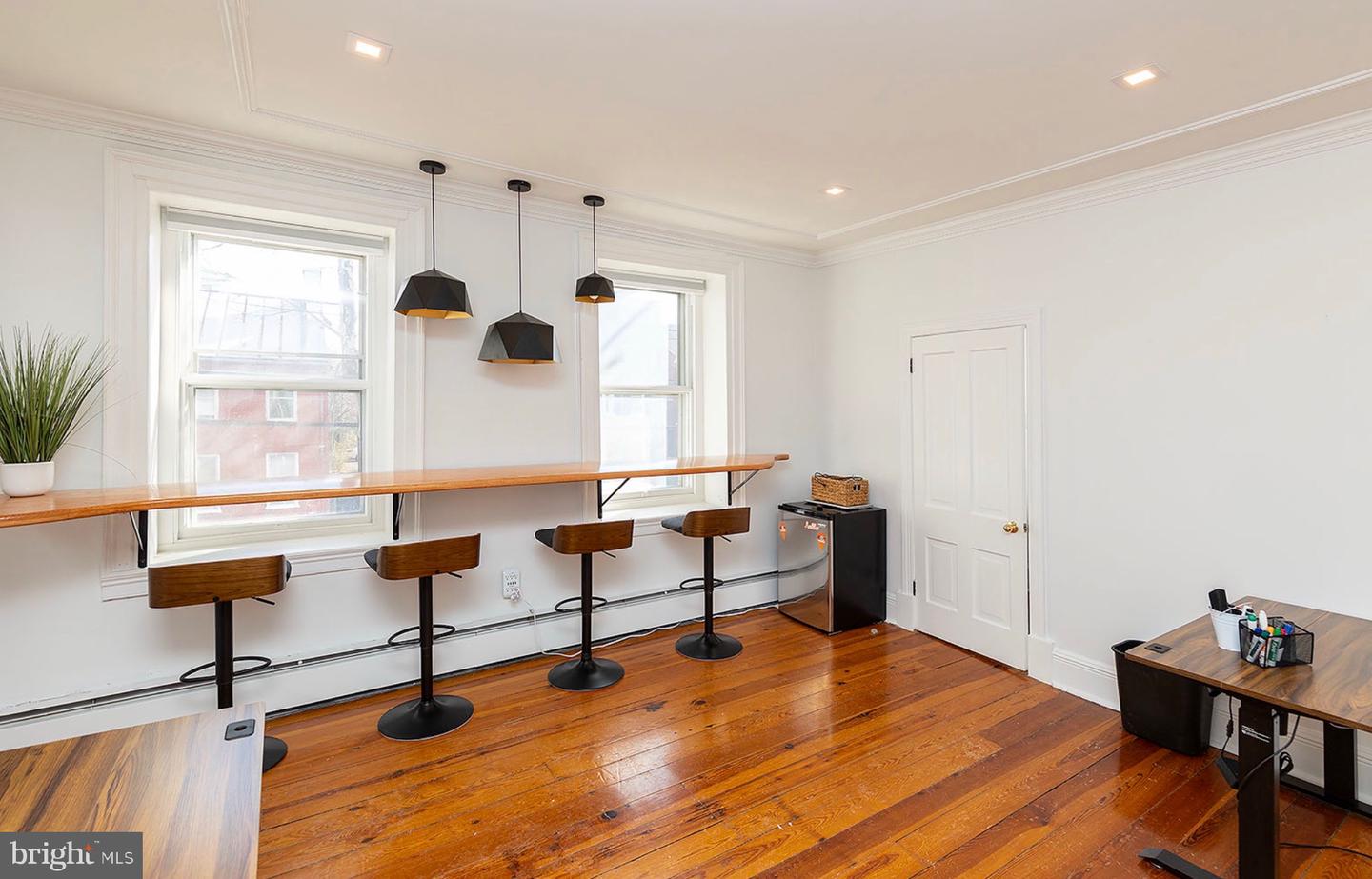 41 S Cameron St #b Property Photo 9