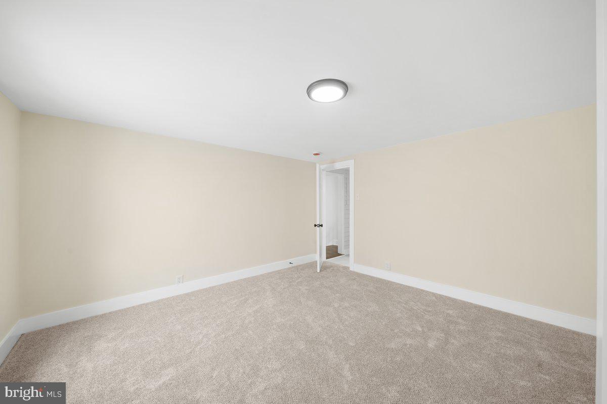 21 E Germain St Property Photo 13