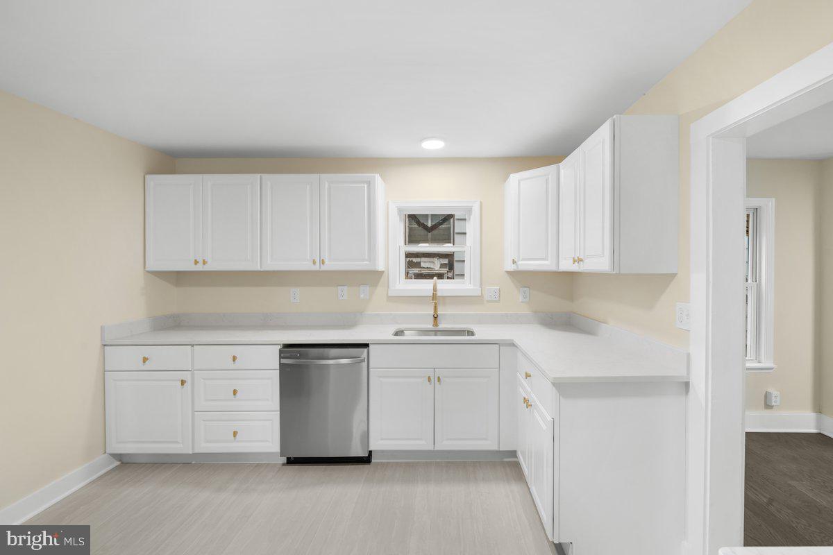 21 E Germain St Property Photo 30