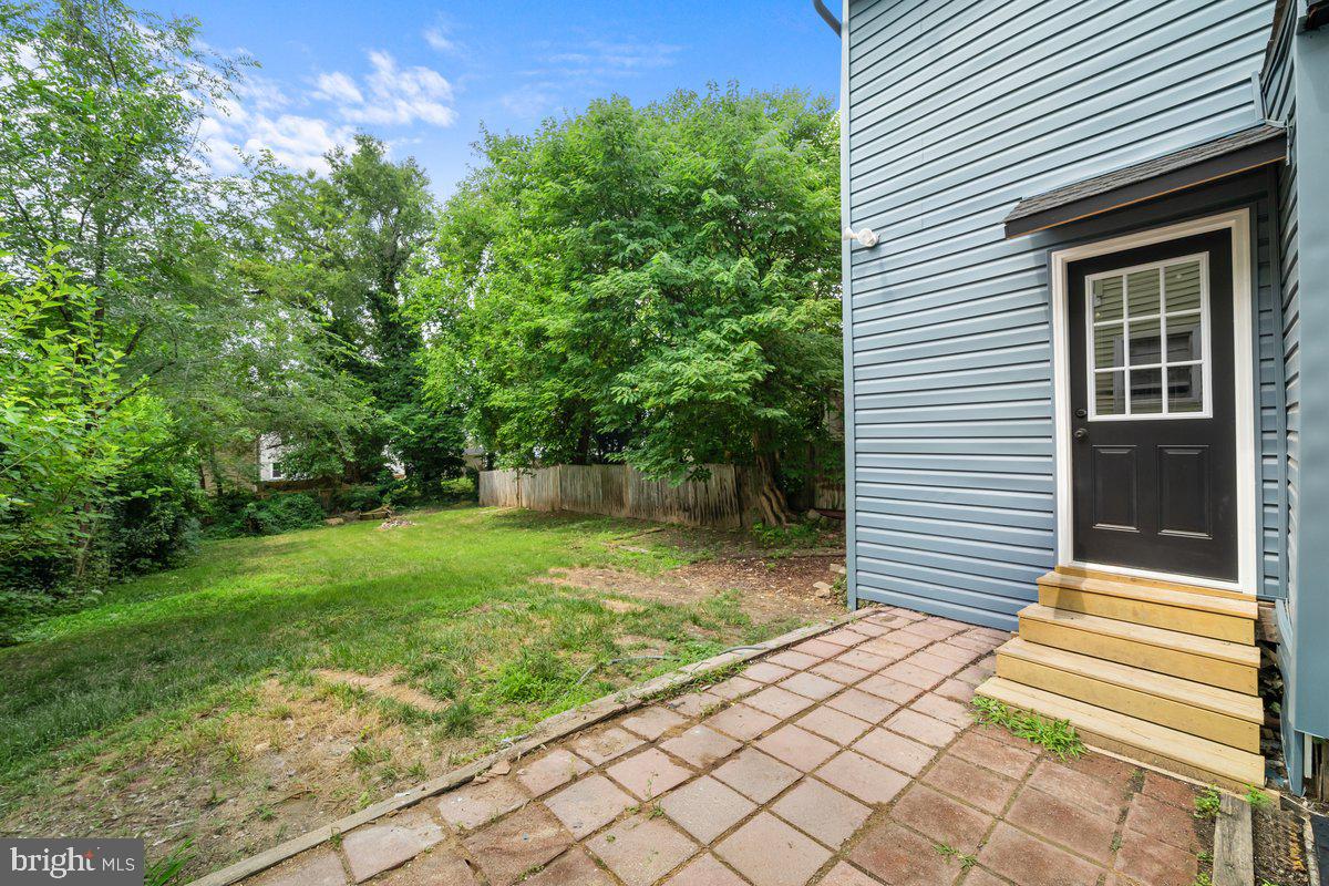 21 E Germain St Property Photo 33
