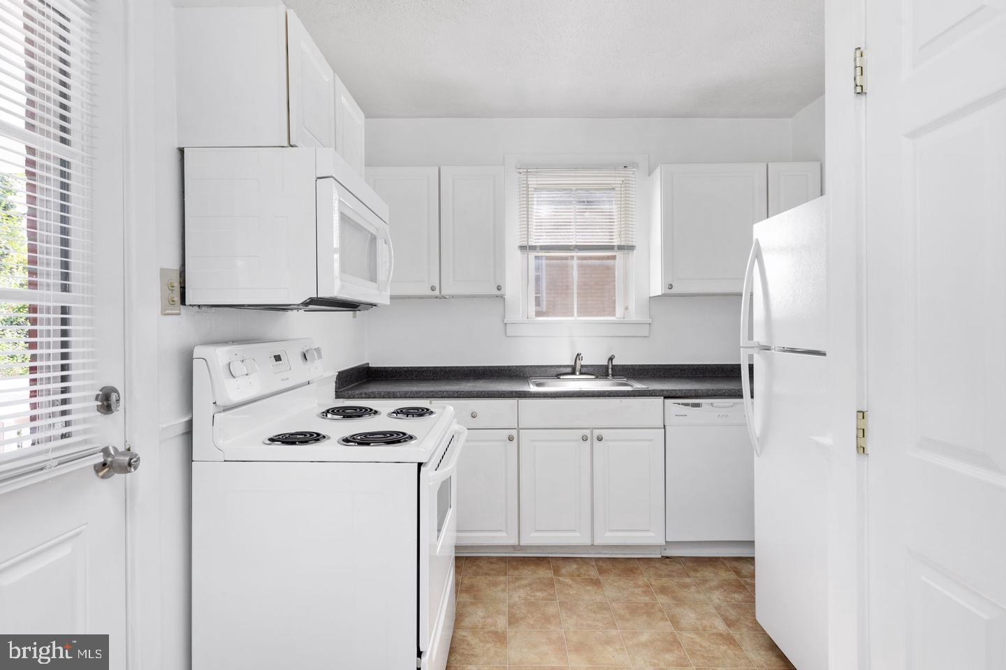 702 S Braddock St #3 Property Photo 9
