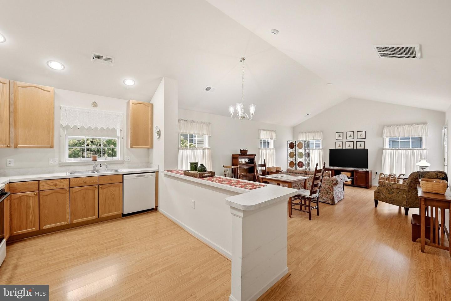 1847 Melvor Ln Property Photo 10