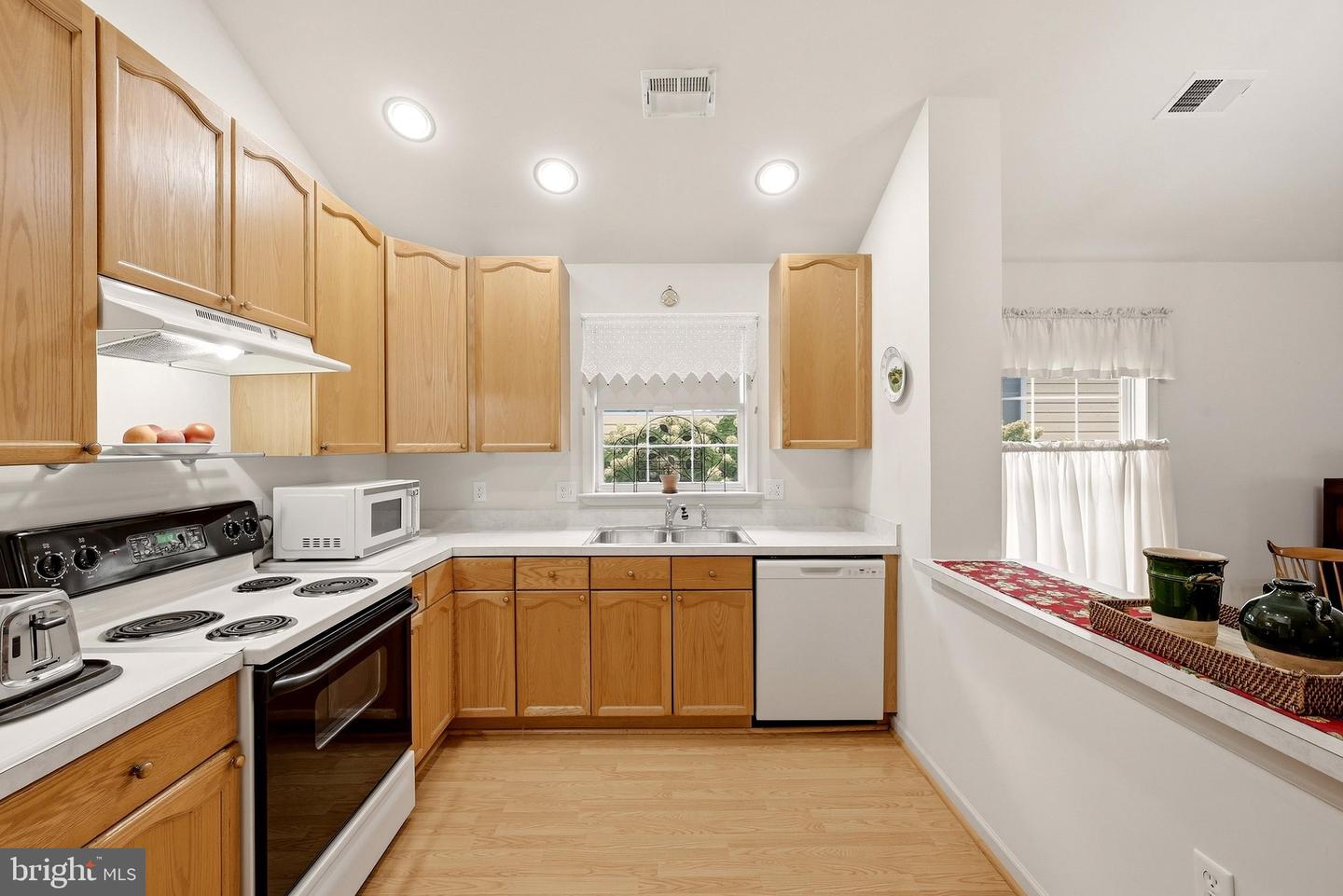 1847 Melvor Ln Property Photo 11