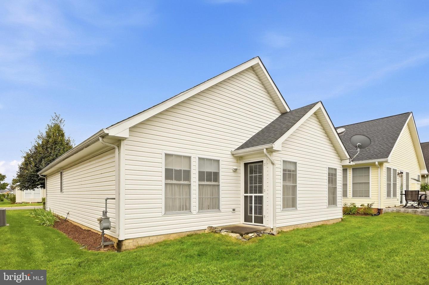 1847 Melvor Ln Property Photo 37