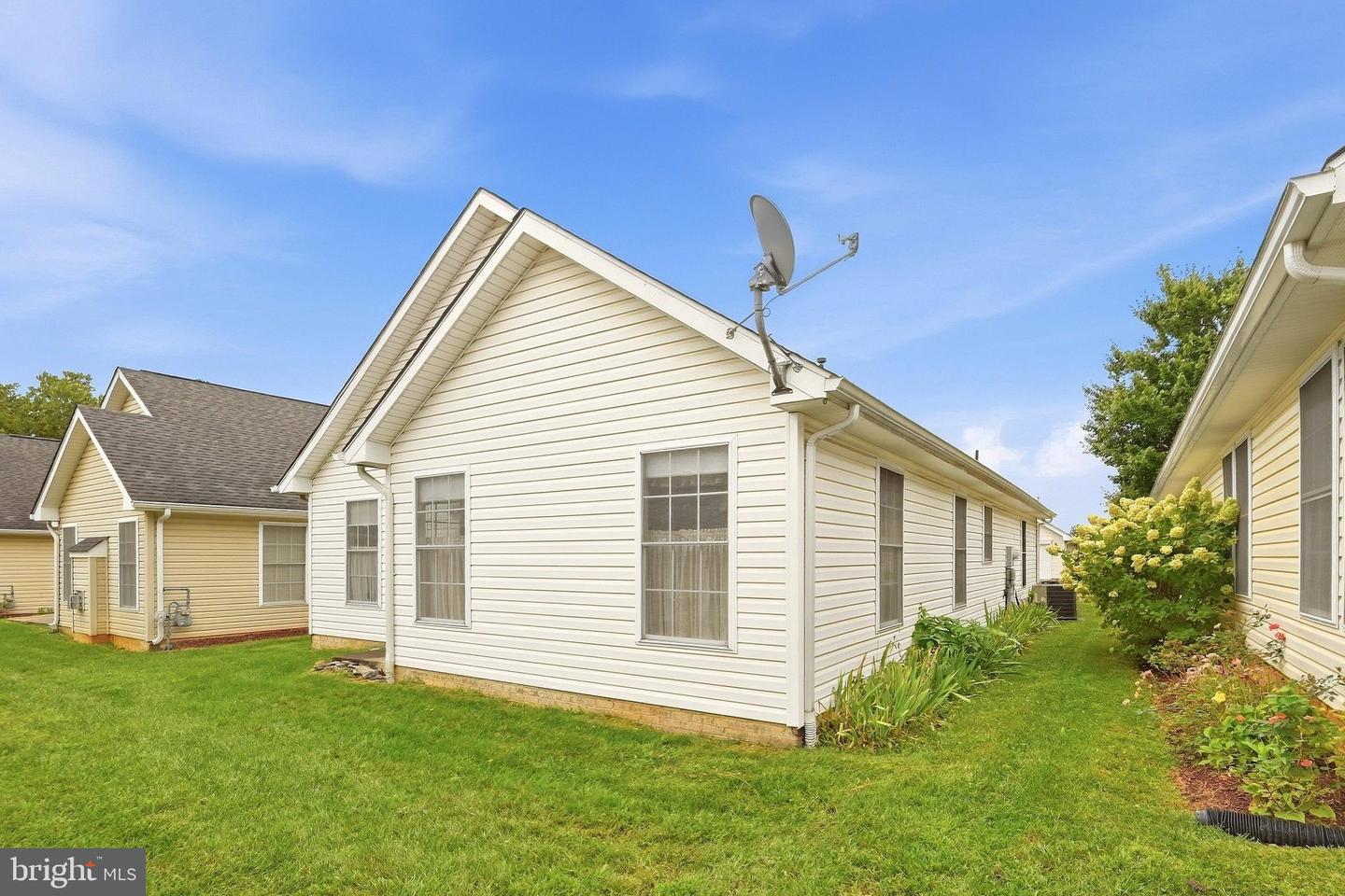 1847 Melvor Ln Property Photo 39