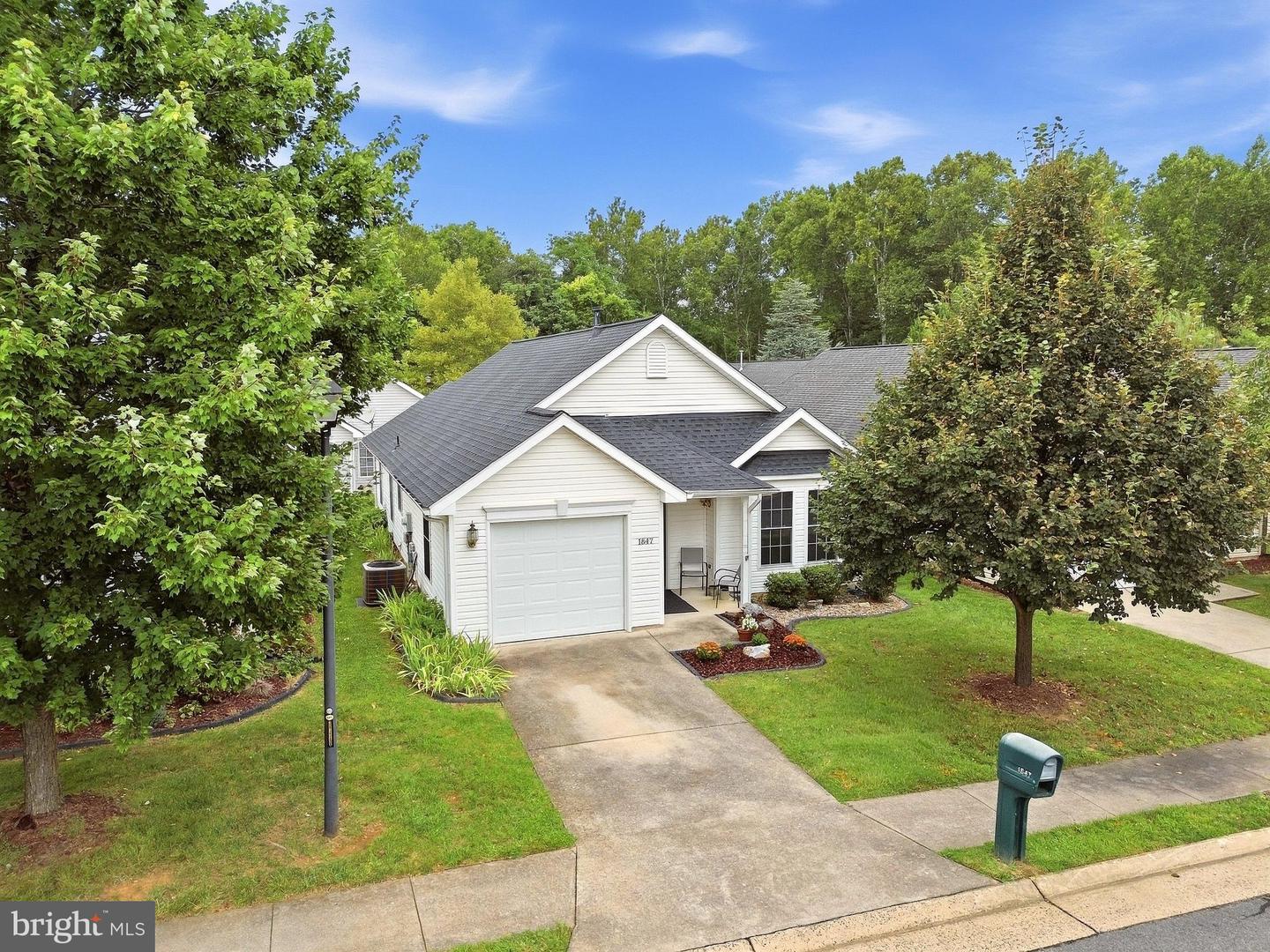 1847 Melvor Ln Property Photo 41