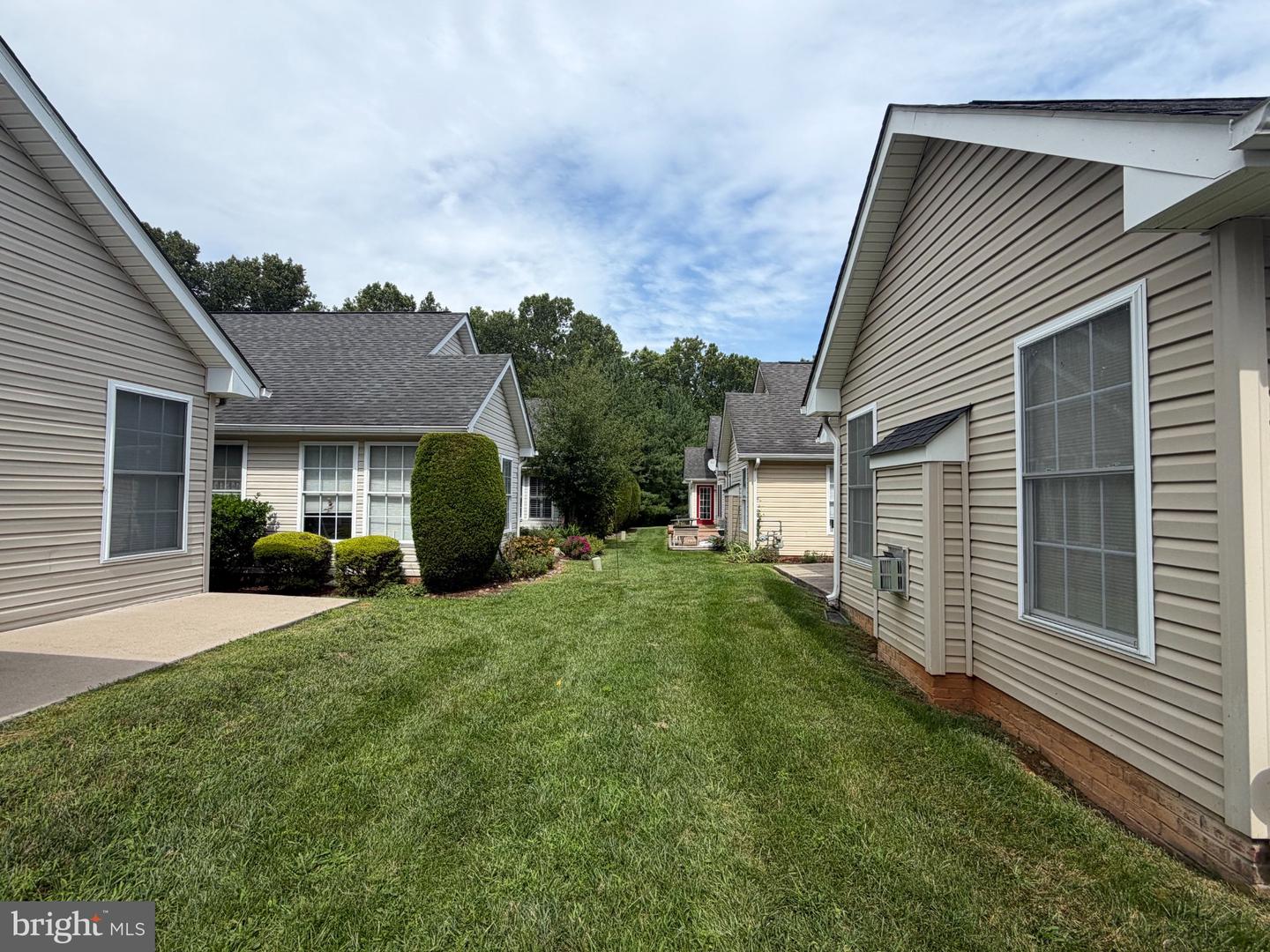 1847 Melvor Ln Property Photo 75