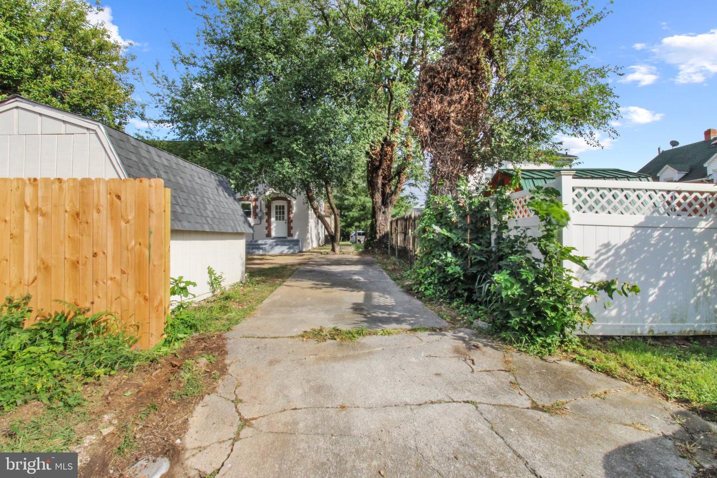 621 Watson Ave Property Photo 25