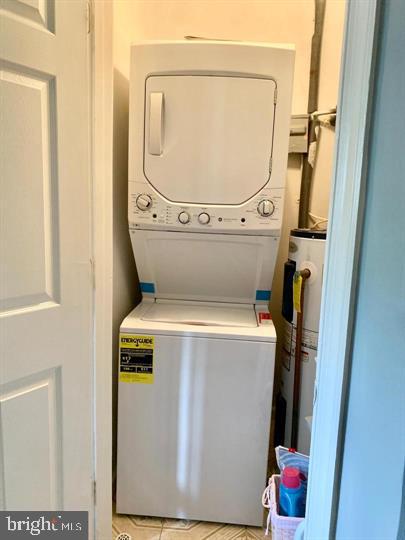 219 Baker St Property Photo 17