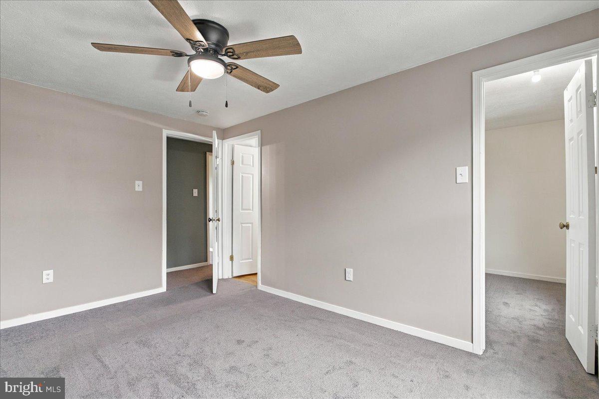 5 E Hart St Property Photo 10