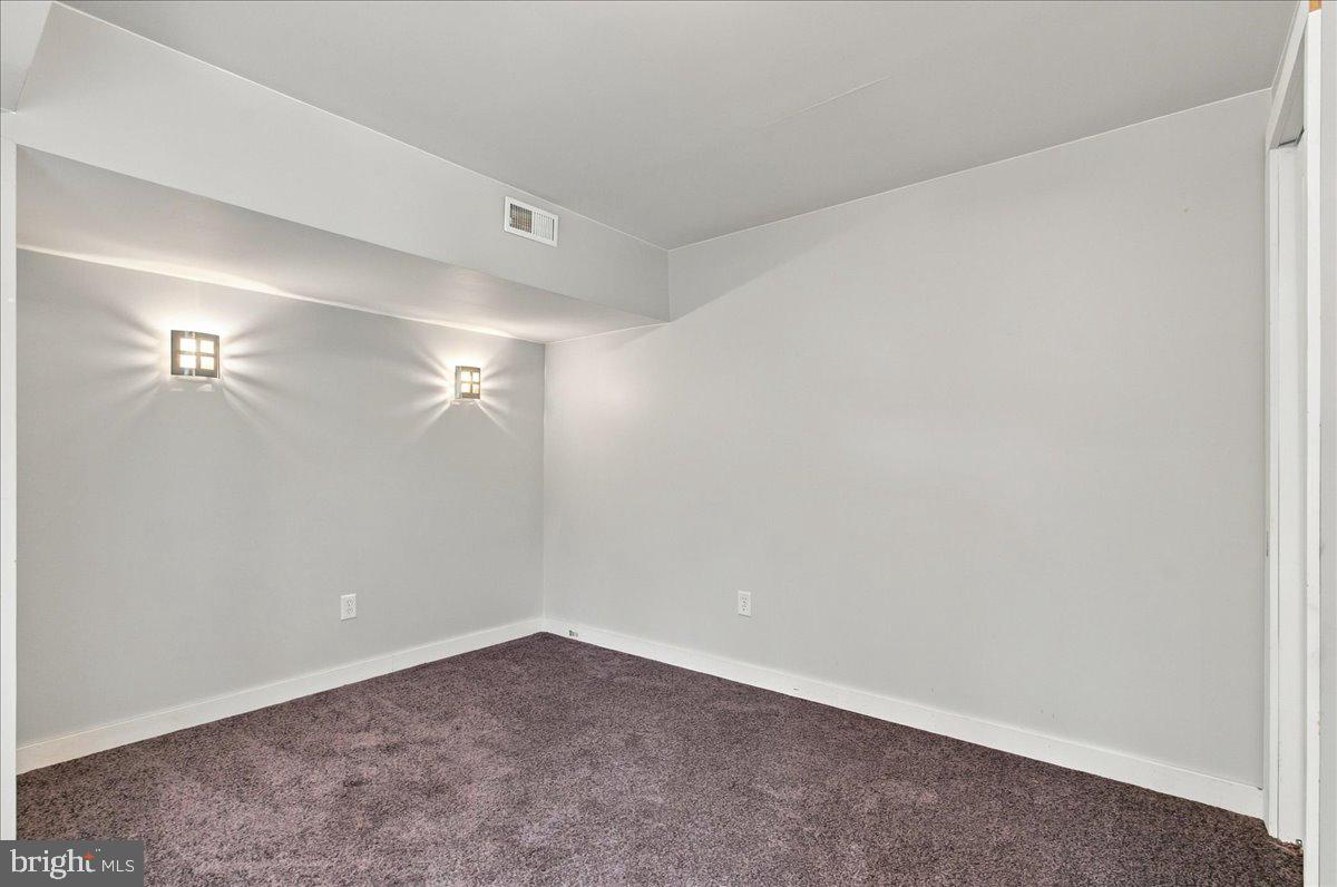 5 E Hart St Property Photo 20