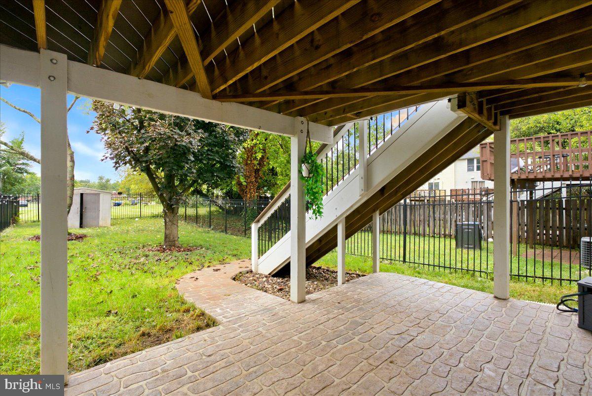 5 E Hart St Property Photo 22