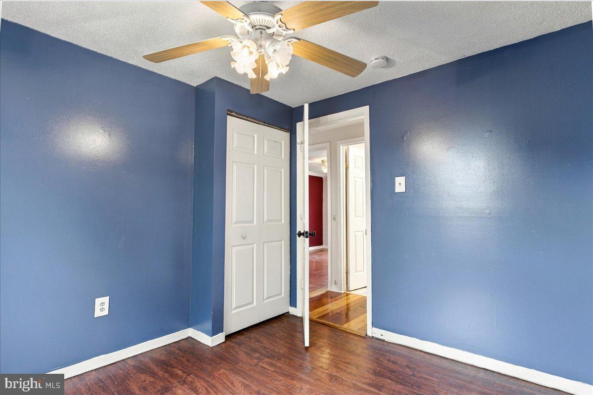 1 E Hart St Property Photo 12