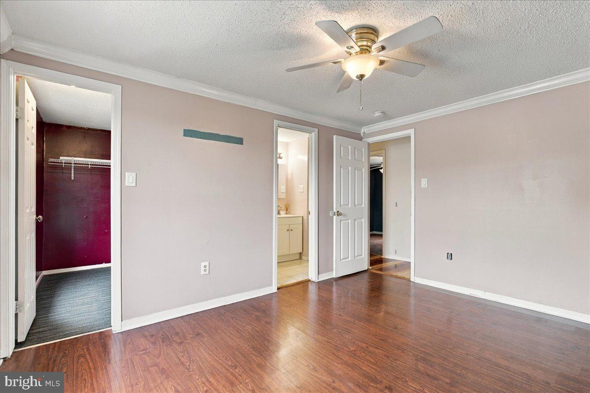 1 E Hart St Property Photo 15
