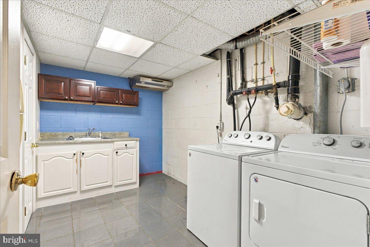 1 E Hart St Property Photo 17
