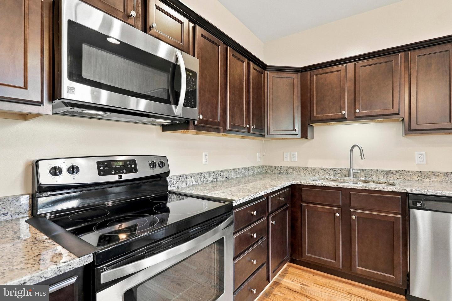 116 E Cork St Property Photo 12