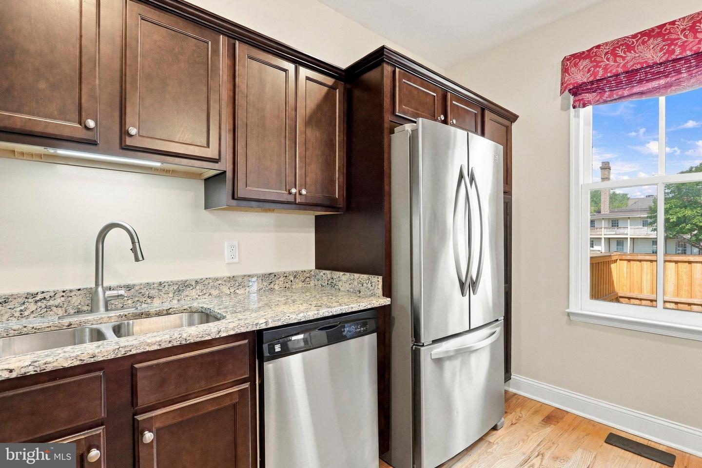 116 E Cork St Property Photo 13