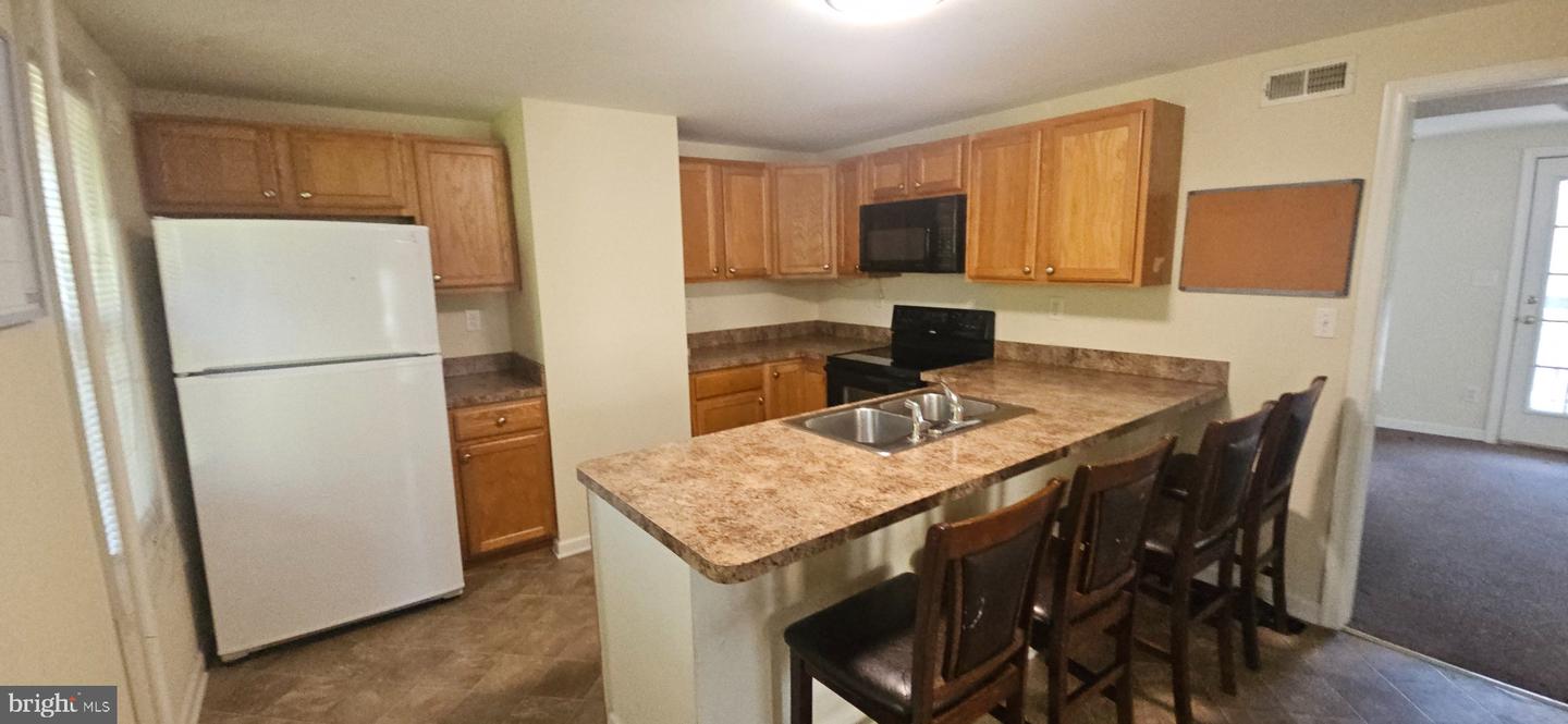 553 1/2 #2 N Loudoun St Property Photo 3