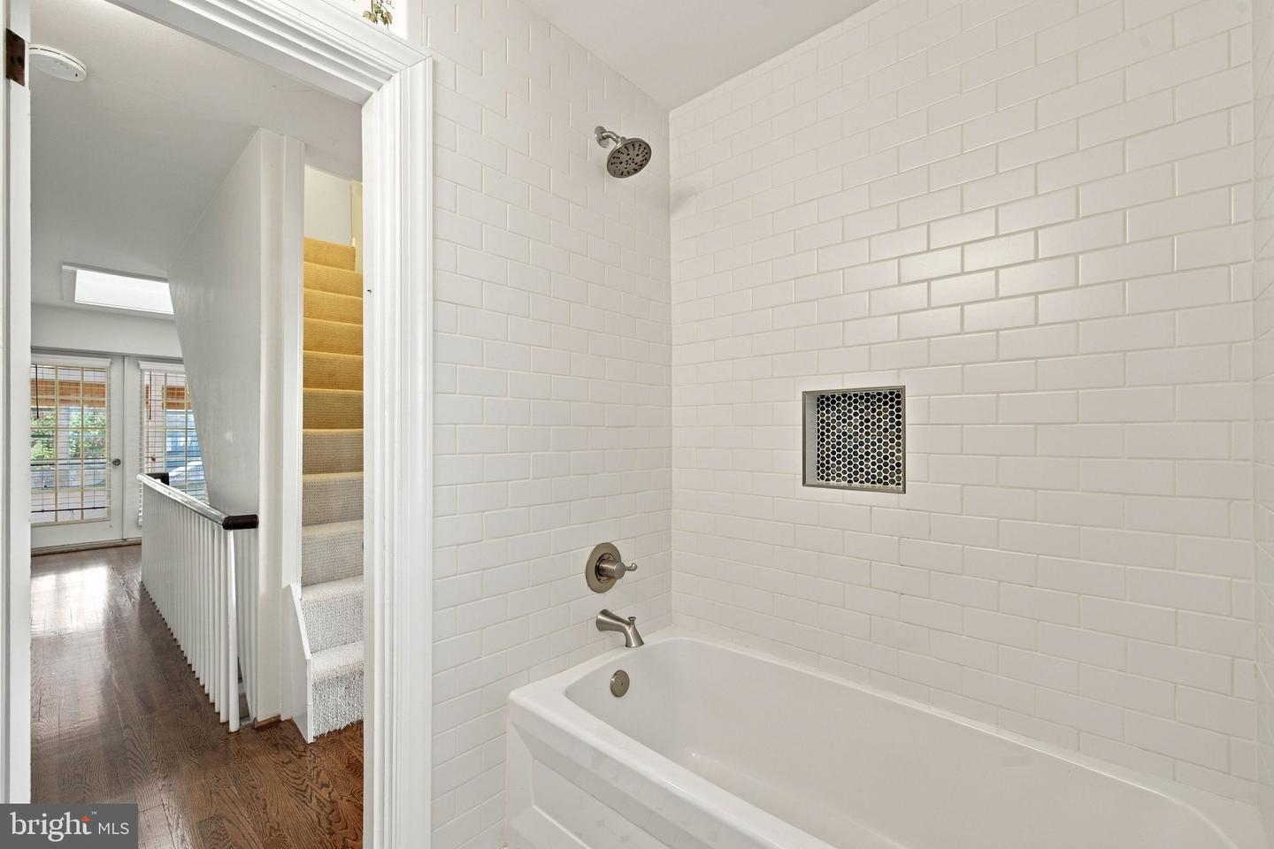 220 Amherst St Property Photo 49