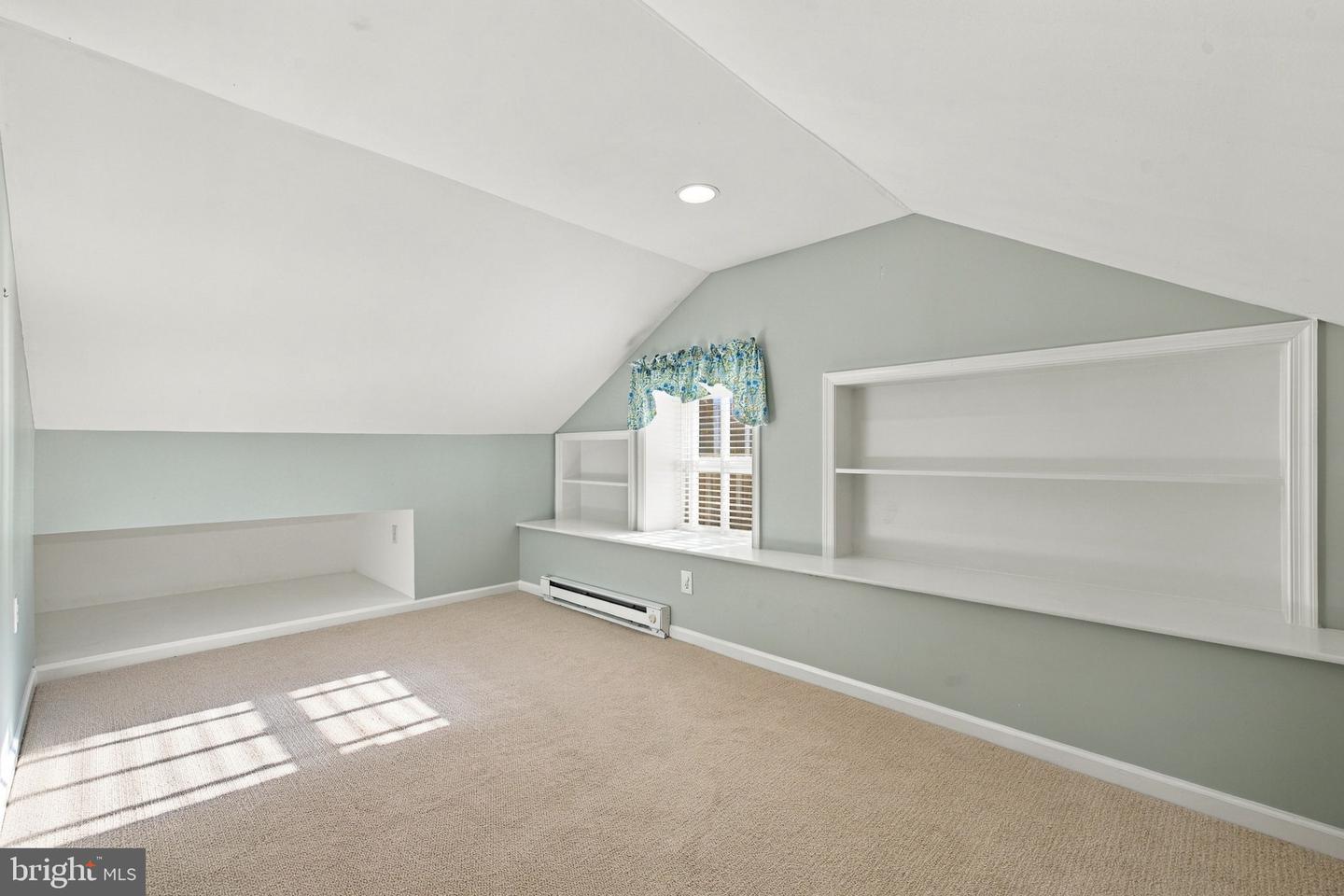 220 Amherst St Property Photo 57