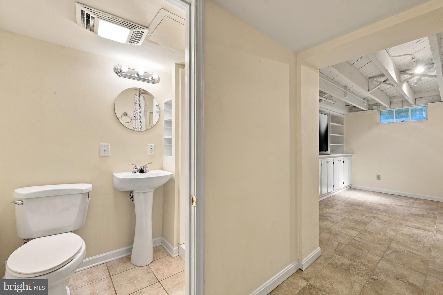 220 Amherst St Property Photo 67