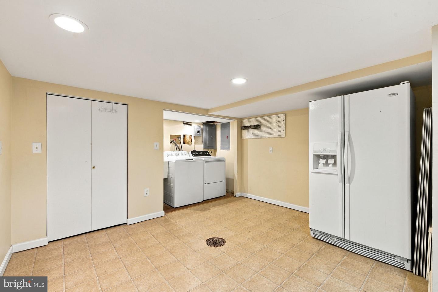 220 Amherst St Property Photo 72